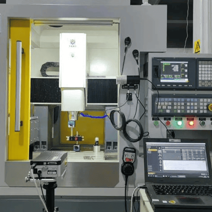 4-осна машина за струг за дърво с ЦПУ